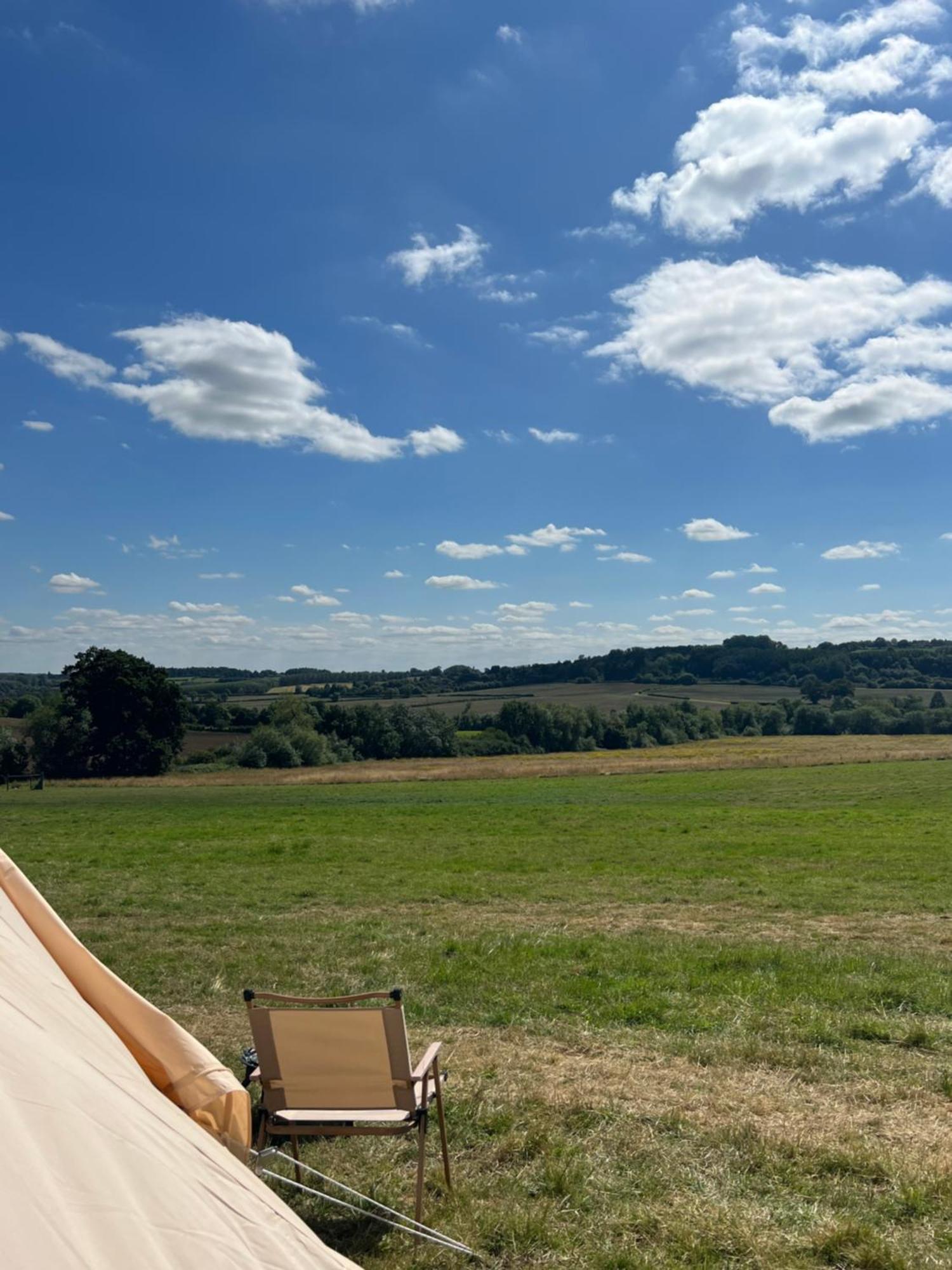 Bell Tent 4M Fossewold Farm Camping Moreton-in-Marsh Экстерьер фото
