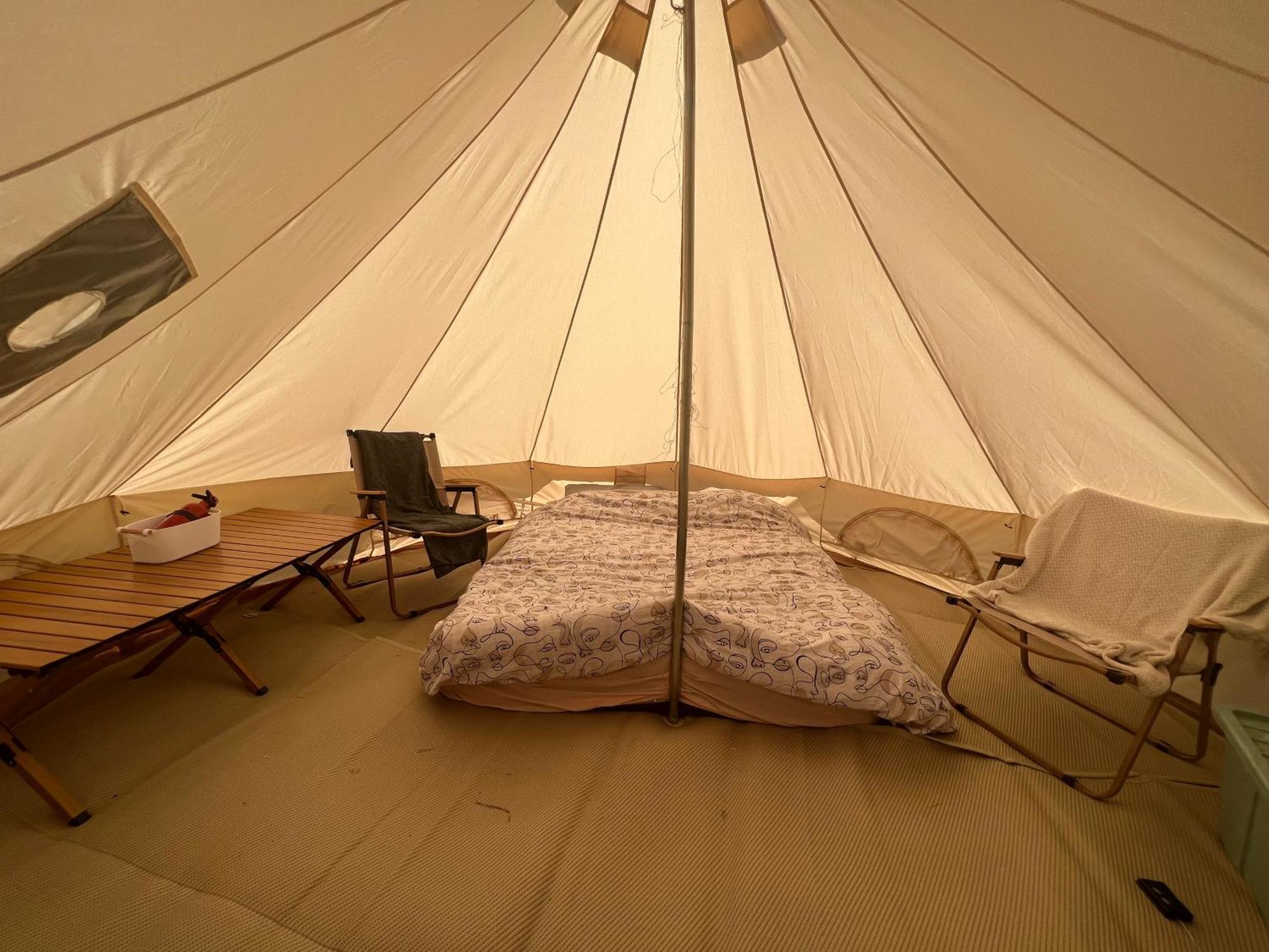 Bell Tent 4M Fossewold Farm Camping Moreton-in-Marsh Экстерьер фото