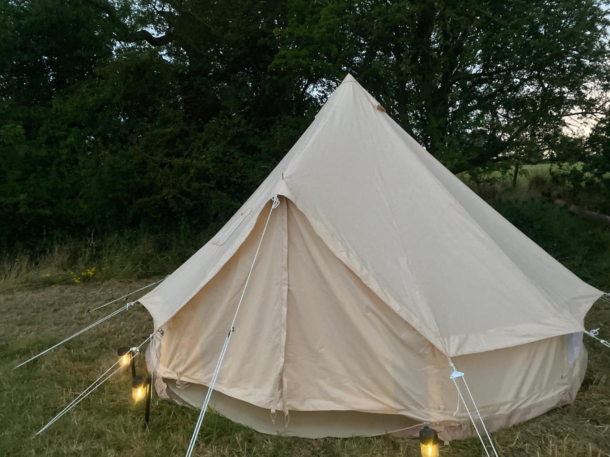 Bell Tent 4M Fossewold Farm Camping Moreton-in-Marsh Экстерьер фото